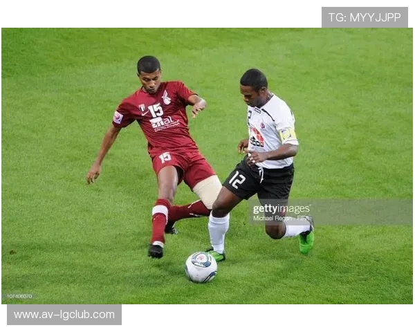 全面梳理阿里在世界足坛的职业发展轨迹与传奇辉煌奋斗成长历程史